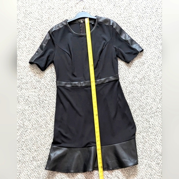 Laundry By Shelli Segal (Women's Size 10) Fit & Flare With Faux-Leather Accents - Picture 6 of 12